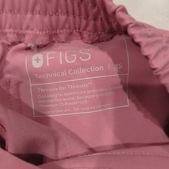 Figs Pink Scrub Set with Red Drawstring - Picture 7 of 7